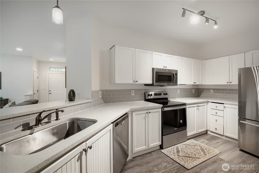 Property photo for 1500 S 18th Street #F102, Renton photo 6