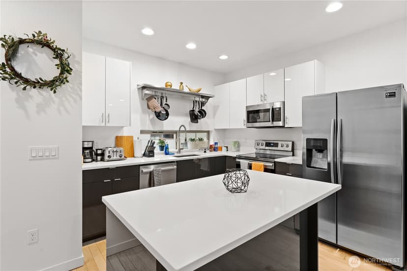 Property photo for 8712 42nd Avenue S, Seattle photo 12