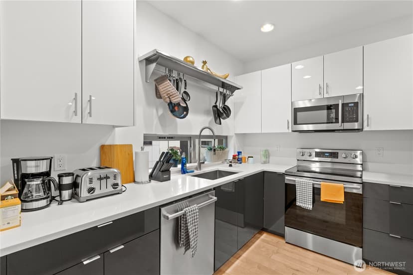 Property photo for 8712 42nd Avenue S, Seattle photo 13