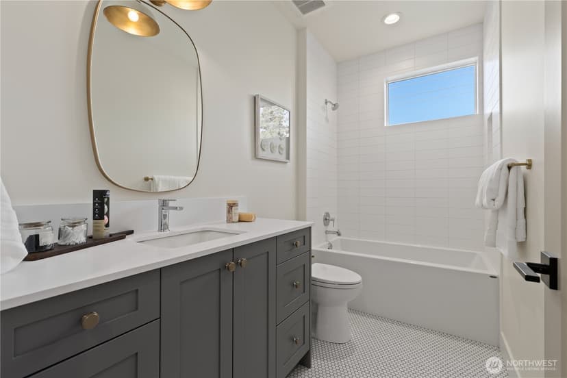 Property photo for 3243 13th Avenue W, Seattle photo 27