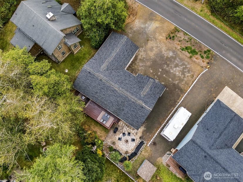 Property photo for 632 Duck Lake Drive SE, Ocean Shores photo 32
