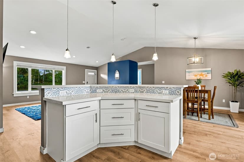 Property photo for 632 Duck Lake Drive SE, Ocean Shores photo 8