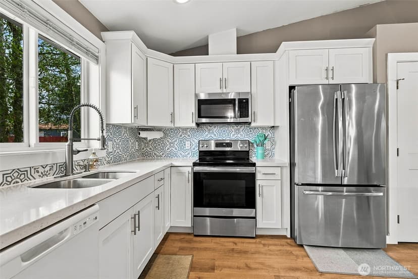 Property photo for 632 Duck Lake Drive SE, Ocean Shores photo 7