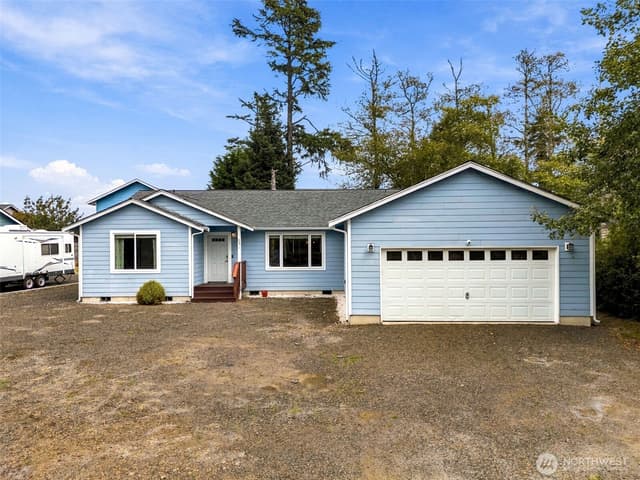 Property photo for 632 Duck Lake Drive SE, Ocean Shores photo 2