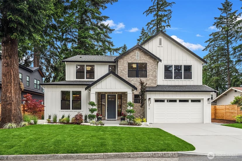 Property photo for 816 165th Avenue NE, Bellevue