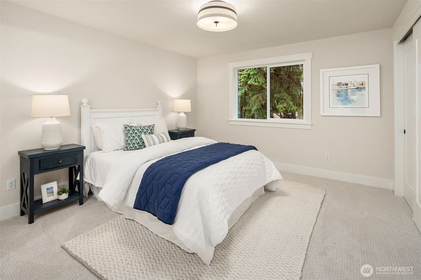 Property photo for 816 165th Avenue NE, Bellevue photo 34