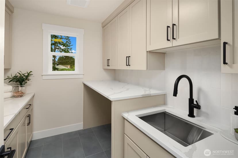 Property photo for 816 165th Avenue NE, Bellevue photo 35