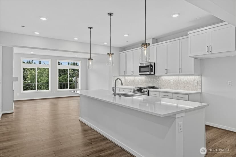 Property photo for 13202 NE 127th Court #D, Kirkland photo 3