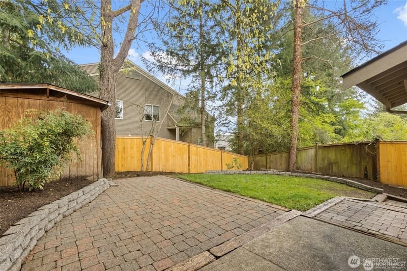 Property photo for 17534 NE 88th Place, Redmond photo 17