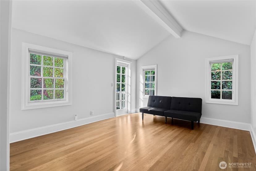 Property photo for 1435 Newport Way, Seattle photo 21