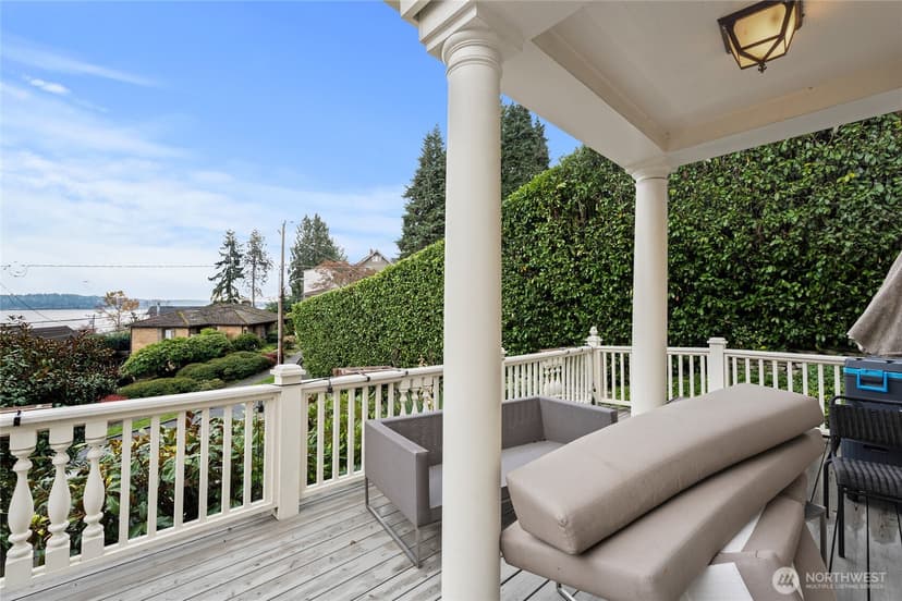 Property photo for 1435 Newport Way, Seattle photo 3