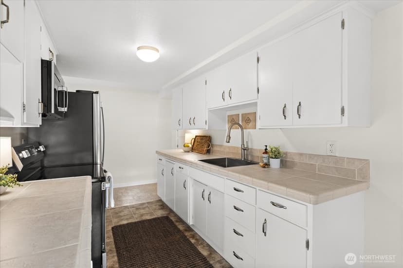 Property photo for 220 Alder Street #1, Edmonds photo 12
