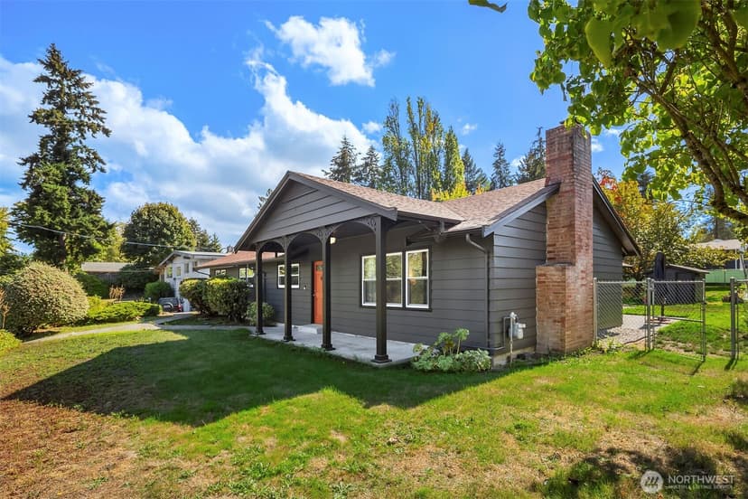 Property photo for 635 SW 130th Street, Burien photo 2