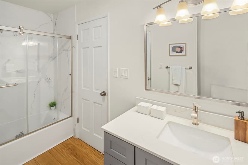 Property photo for 635 SW 130th Street, Burien photo 17