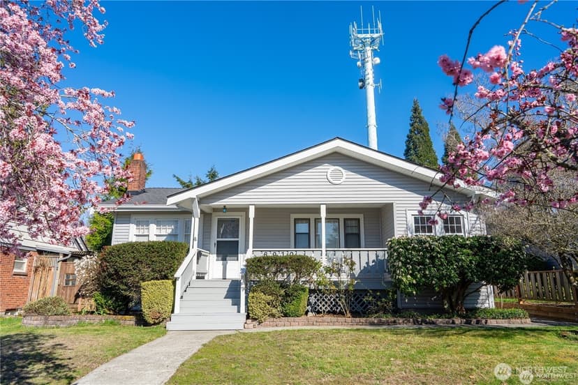 Property photo for 6910 37th Avenue SW, Seattle photo 4