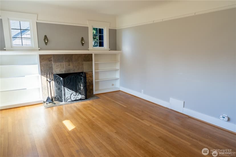 Property photo for 6910 37th Avenue SW, Seattle photo 8