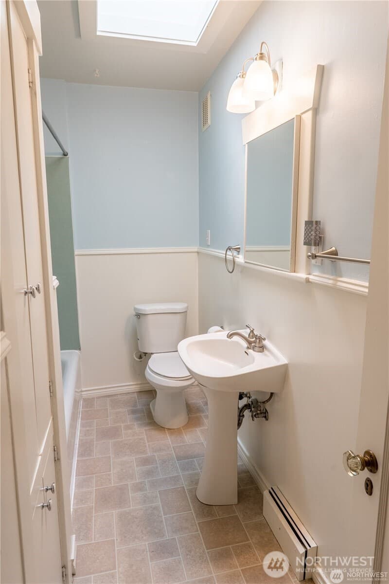 Property photo for 6910 37th Avenue SW, Seattle photo 21