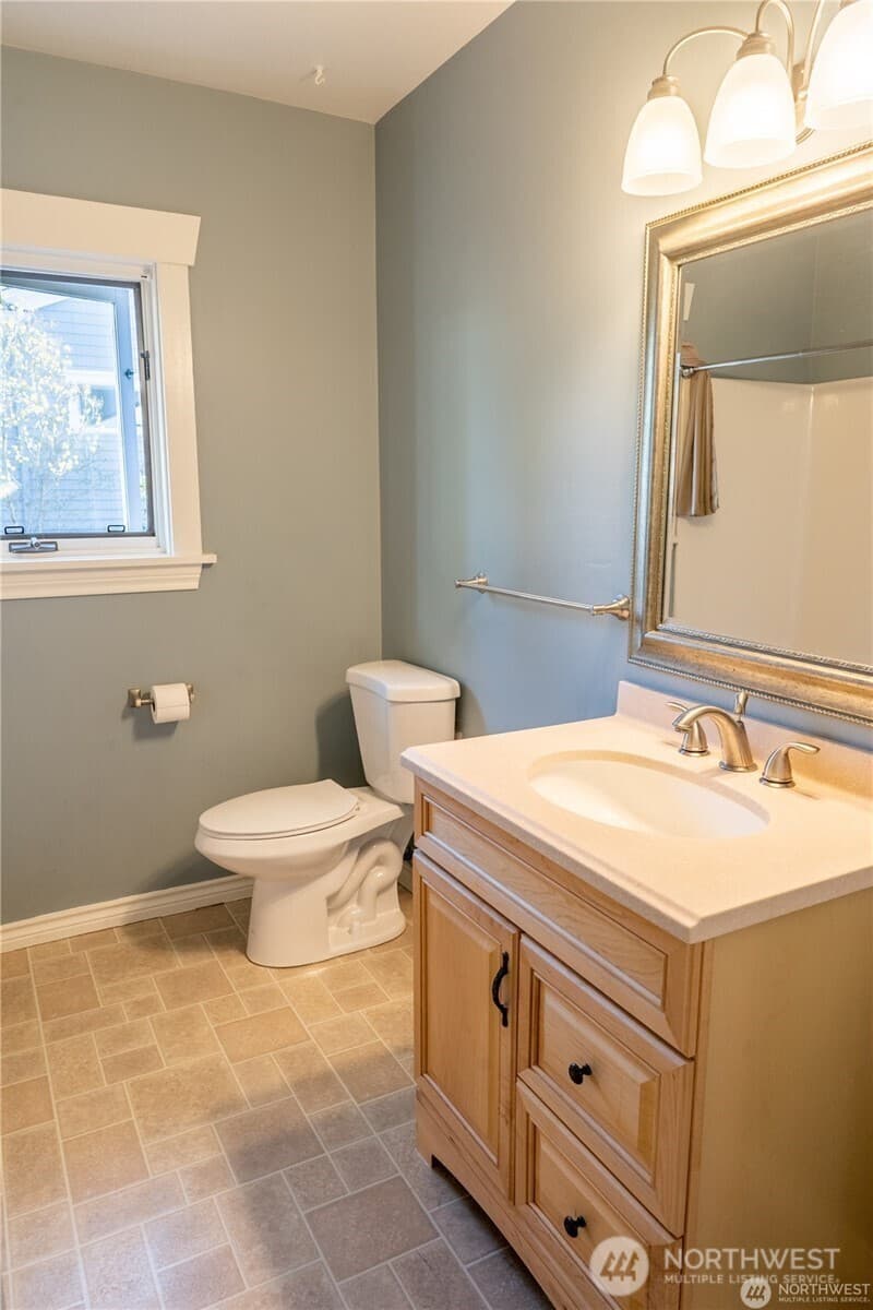 Property photo for 6910 37th Avenue SW, Seattle photo 25
