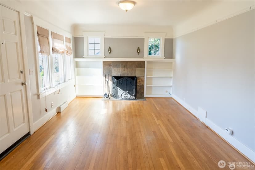 Property photo for 6910 37th Avenue SW, Seattle photo 9