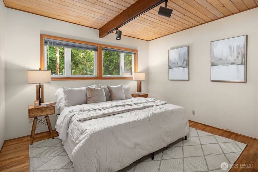 Property photo for 18415 51st Place NE, Seattle photo 13