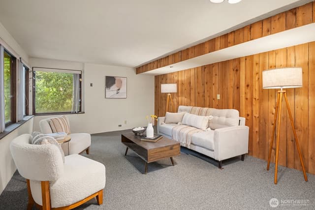 Property photo for 18415 51st Place NE, Seattle photo 4