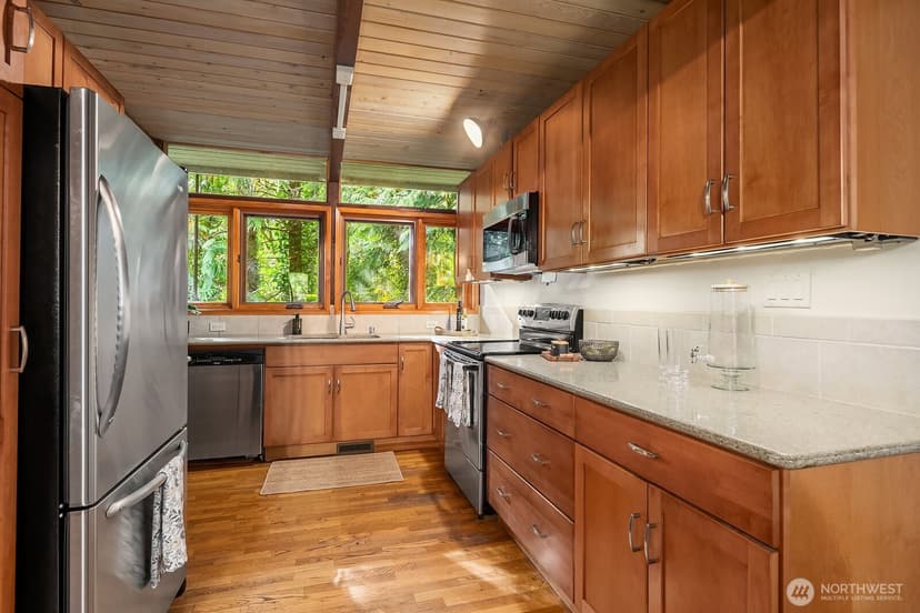 Property photo for 18415 51st Place NE, Seattle photo 8