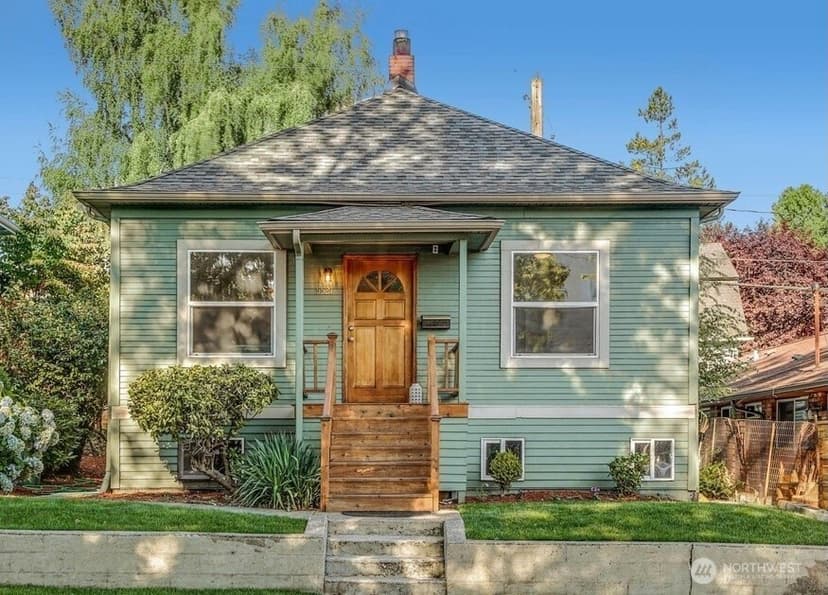 Property photo for 5521 Brooklyn Avenue NE, Seattle photo 31