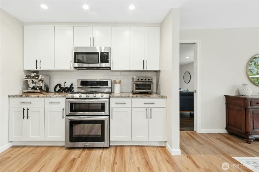 Property photo for 1115 Wildwood Boulevard SW, Issaquah photo 10