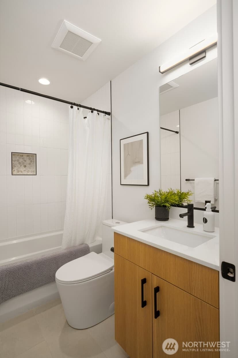 Property photo for 4408 A 50th Avenue S, Seattle photo 15