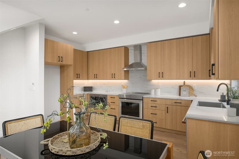 Property photo for 4408 A 50th Avenue S, Seattle photo 6