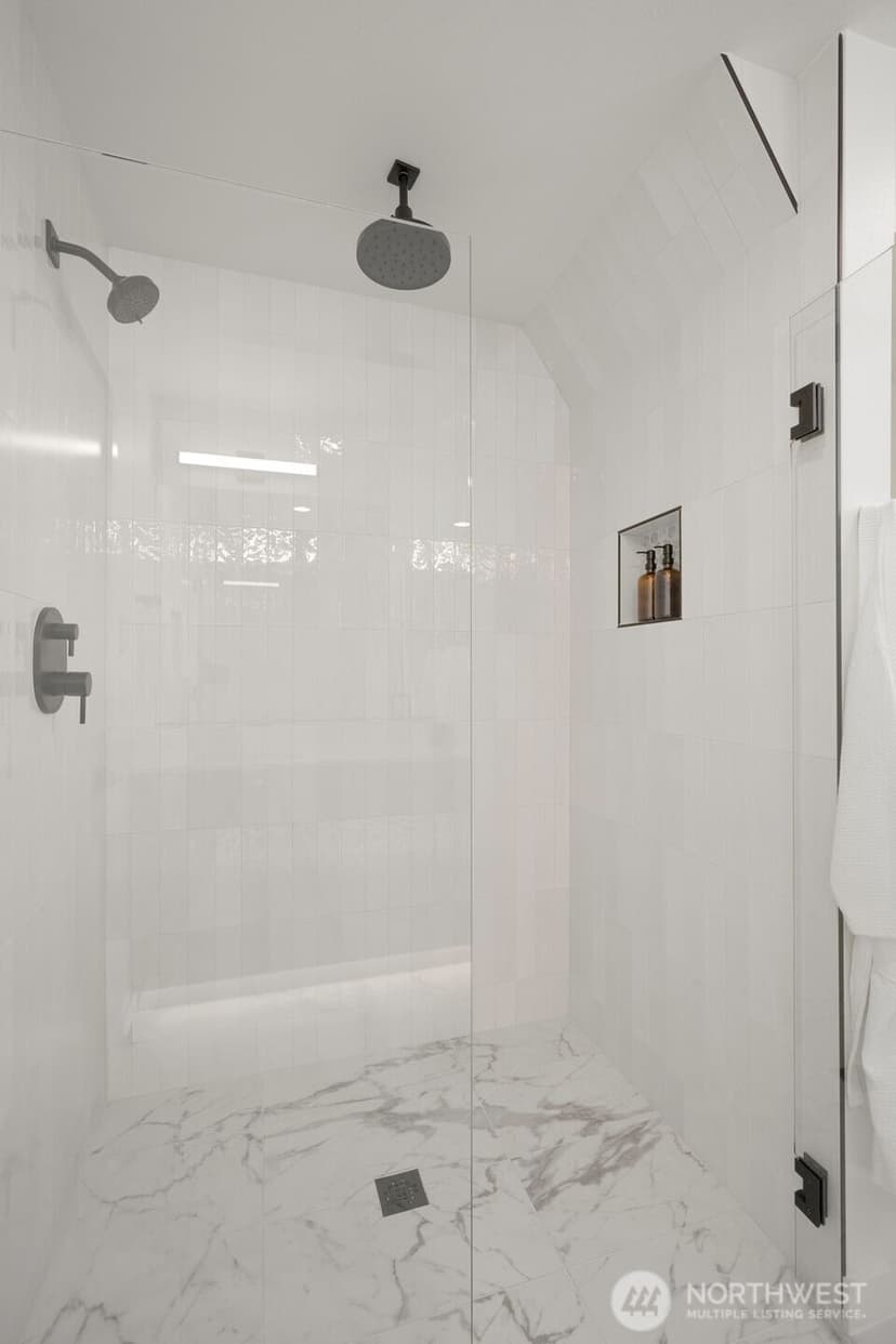 Property photo for 4408 A 50th Avenue S, Seattle photo 13
