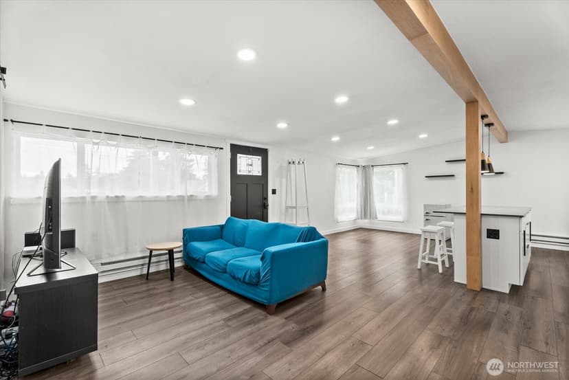 Property photo for 10839 11th Avenue SW, Seattle photo 6