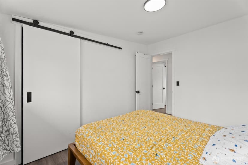 Property photo for 10839 11th Avenue SW, Seattle photo 11