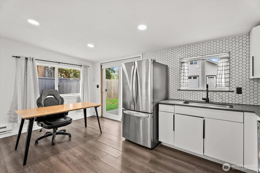 Property photo for 10839 11th Avenue SW, Seattle photo 13