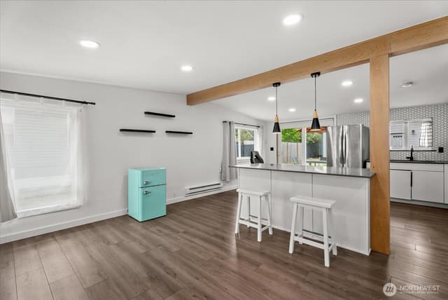 Property photo for 10839 11th Avenue SW, Seattle photo 3