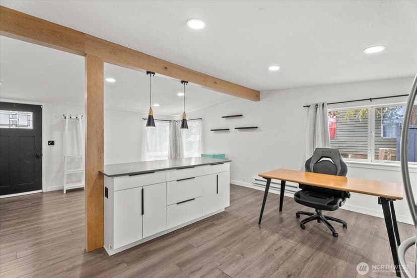 Property photo for 10839 11th Avenue SW, Seattle photo 14
