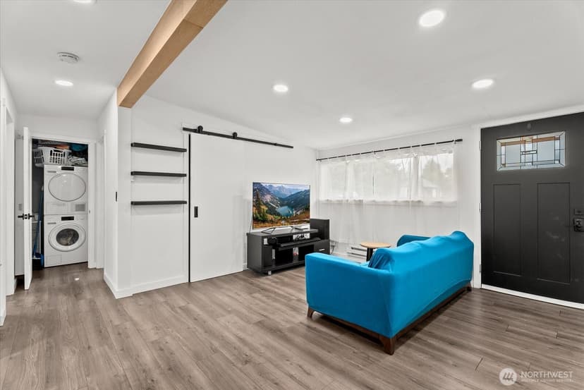 Property photo for 10839 11th Avenue SW, Seattle photo 5