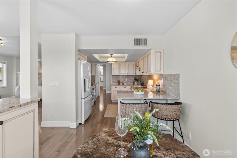 Property photo for 633 Main Street #202, Edmonds photo 15
