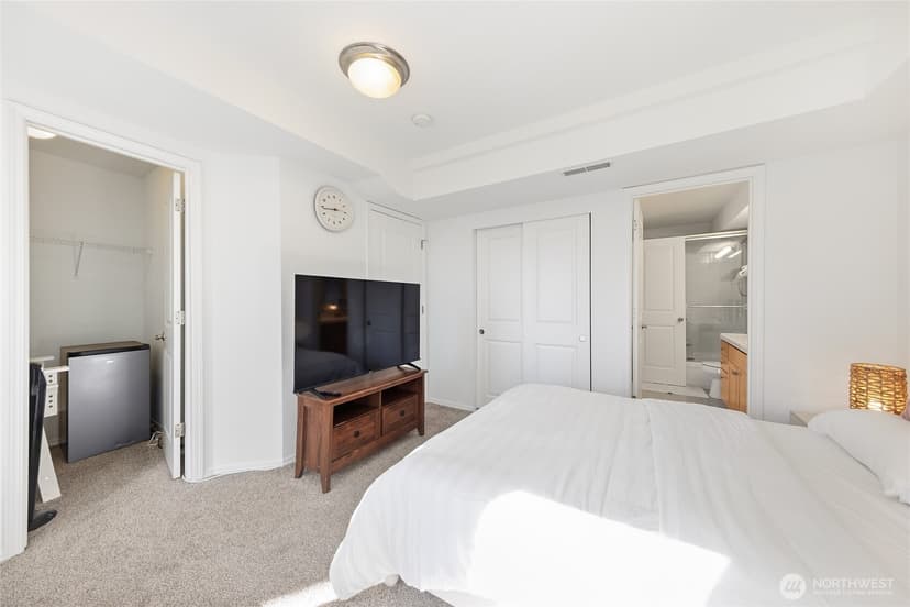 Property photo for 1621 S Weller Street #B, Seattle photo 24