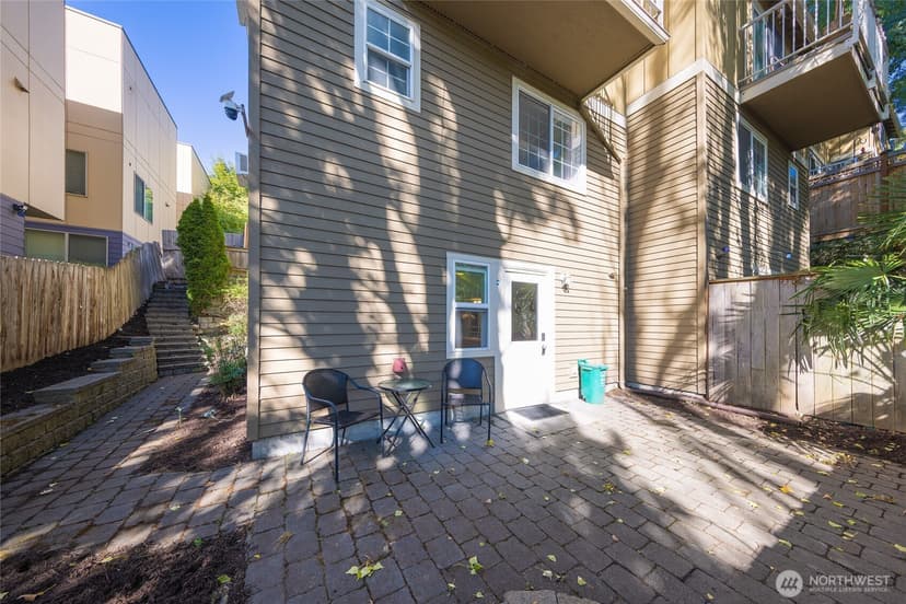 Property photo for 1621 S Weller Street #B, Seattle photo 29