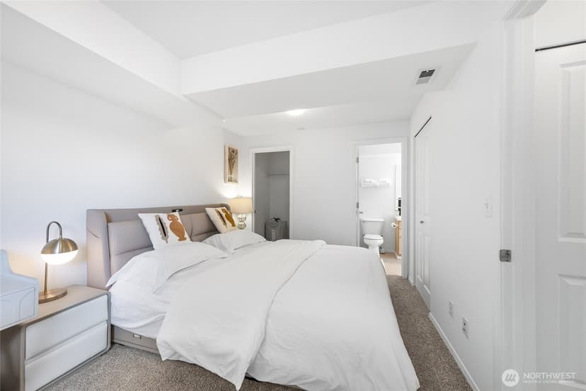 Property photo for 1621 S Weller Street #B, Seattle photo 25