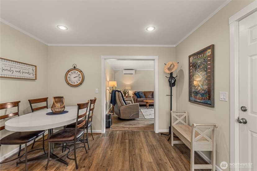 Property photo for 122 E Allen Avenue, Chelan photo 9