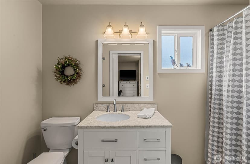 Property photo for 122 E Allen Avenue, Chelan photo 16