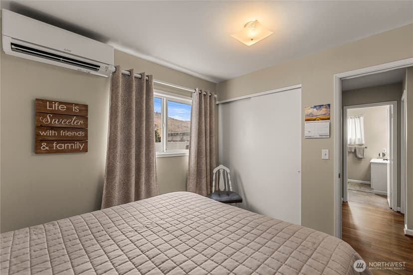 Property photo for 122 E Allen Avenue, Chelan photo 19