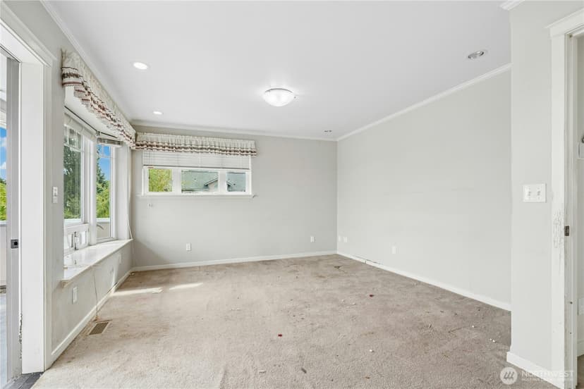 Property photo for 3438 10th Avenue W, Seattle photo 17
