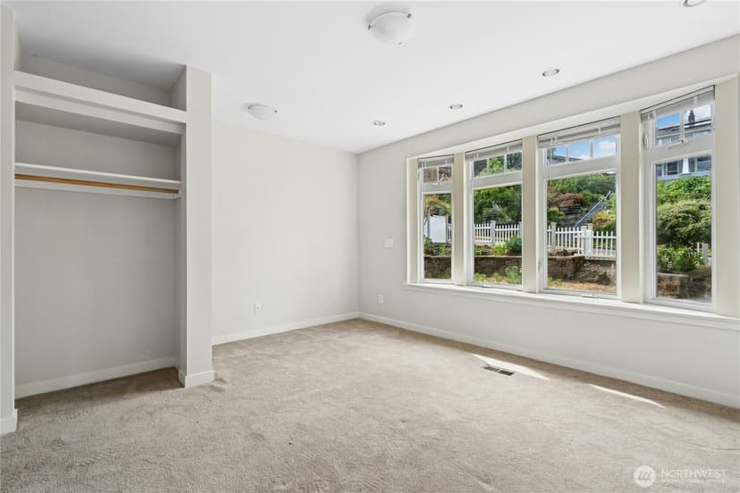 Property photo for 3438 10th Avenue W, Seattle photo 12