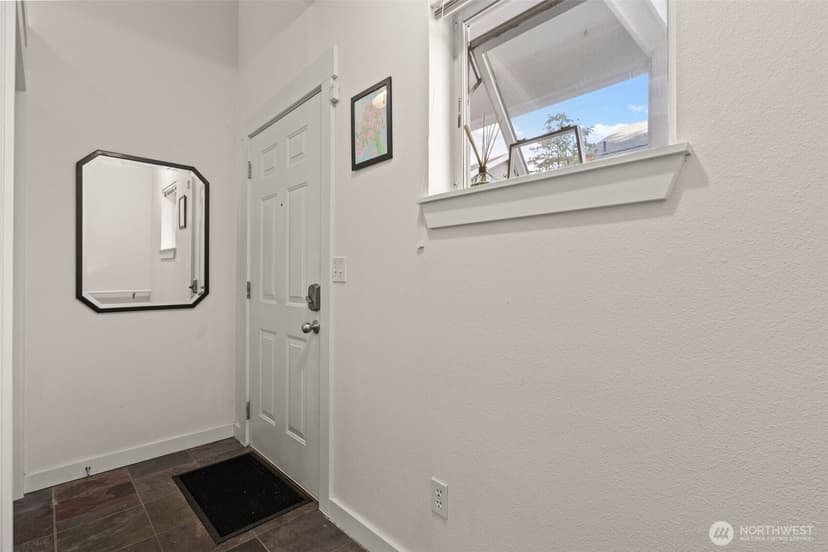 Property photo for 9700 Ravenna Avenue NE #11, Seattle photo 16