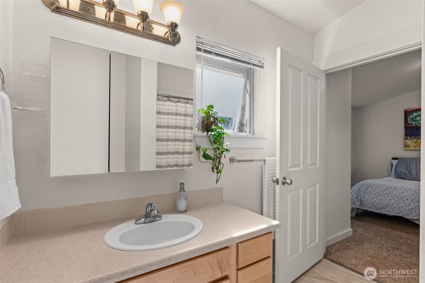 Property photo for 9700 Ravenna Avenue NE #11, Seattle photo 20
