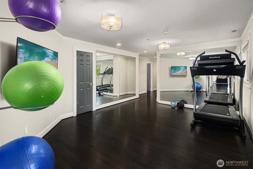 Property photo for 7623 NE 14th Street, Medina photo 28