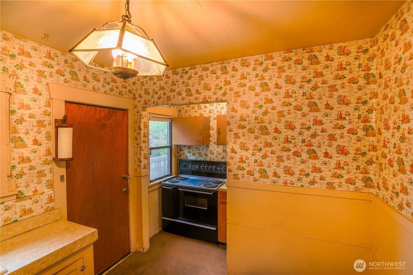Property photo for 748 N 72nd Street, Seattle photo 6